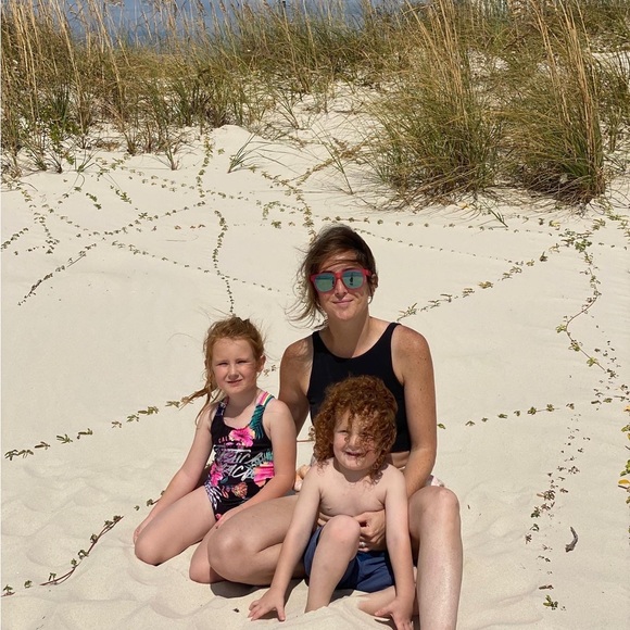 •Meet The Seller• - Picture 2 of 14